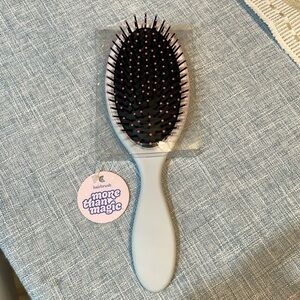 ✨5/$10✨ Hair brush